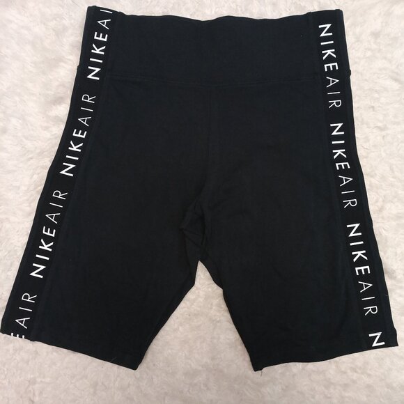 Nike Air Women's Tight Running Bike Shorts Black Training Gym Size M - Picture 1 of 5